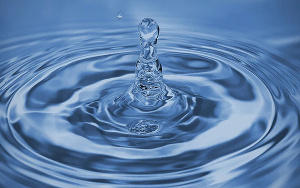 Caring for Dry-Feeling Skin: Hydration and Moisture