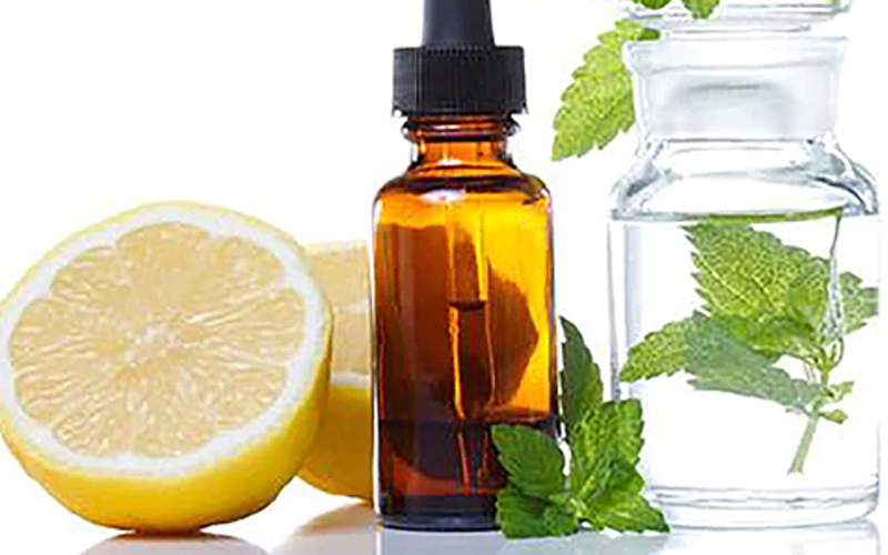 How Jojoba Oil Improves Wrinkles